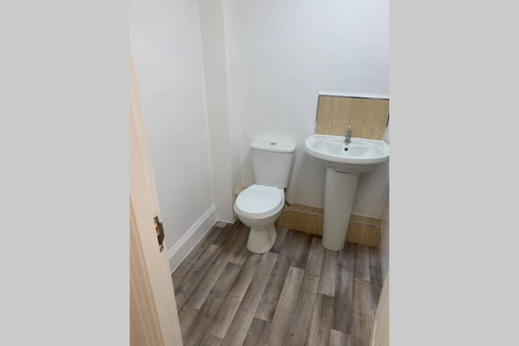 York City Centre, Recently Renovated 2 Bedroom Flat Dış mekan fotoğraf
